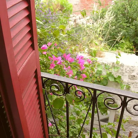 Salyangoz Bed & Breakfast Alaçatı